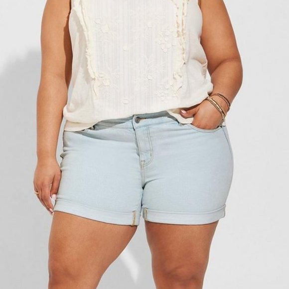 ❤️NWT VINTAGE TORRID SHORTS - BOYFRIEND VINTAGE STRETCH DENIM - HIGH RISE - PLUS - Picture 1 of 14